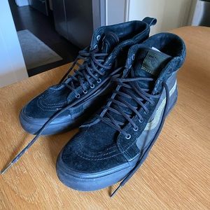 Vans MTE Sk8 Hi - size 10